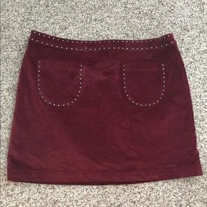 Pocket Burgundy beaded skirt fits like a large.